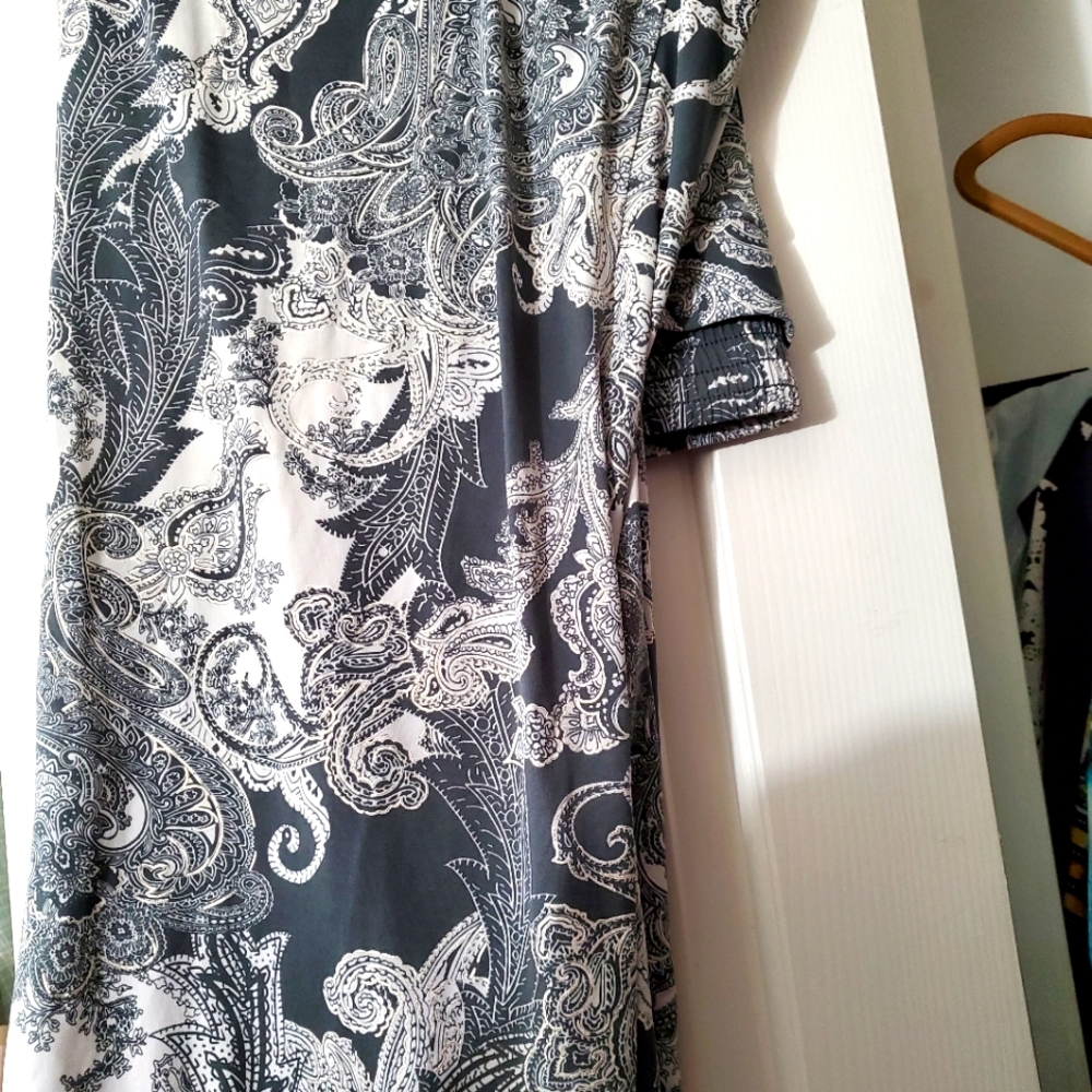 Iman Global Chic Paisley Pallazo Pants. Size 3x Grey